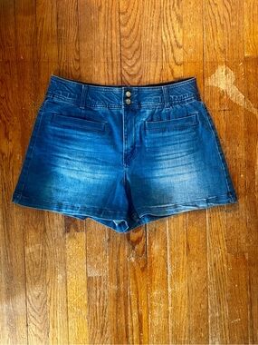 NWOT Draper James Welt Pocket Shorts, medium wash denim